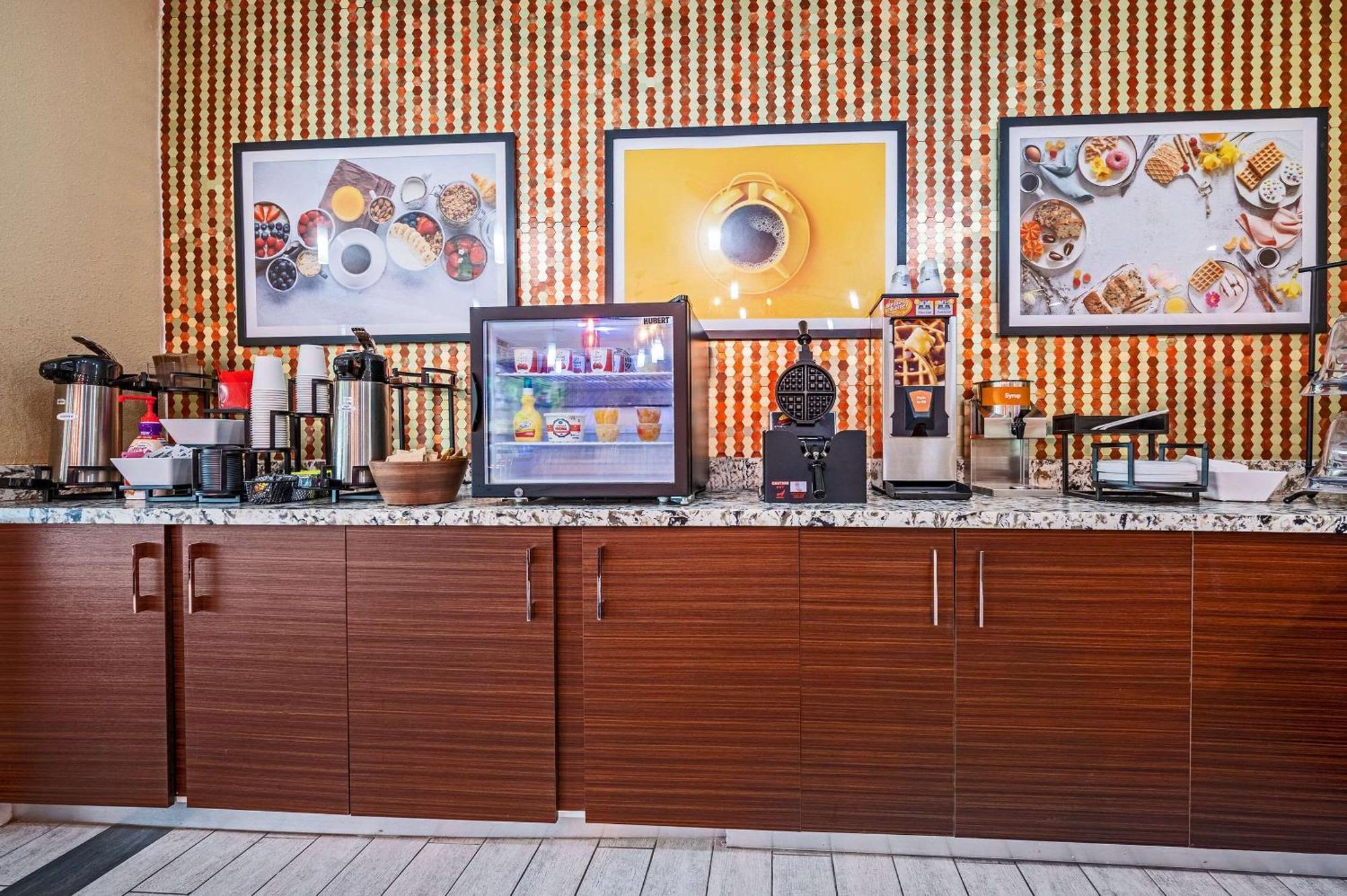 The Leo Collection Detroit, Ascend Hotel Collection Lincoln Park Luaran gambar