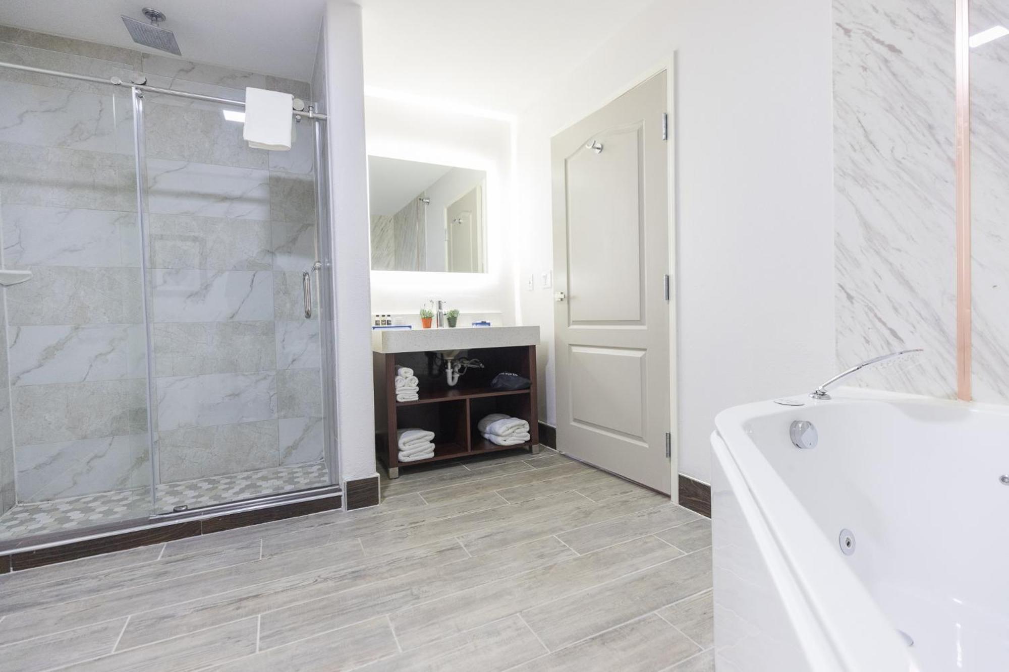 The Leo Collection Detroit, Ascend Hotel Collection Lincoln Park Luaran gambar